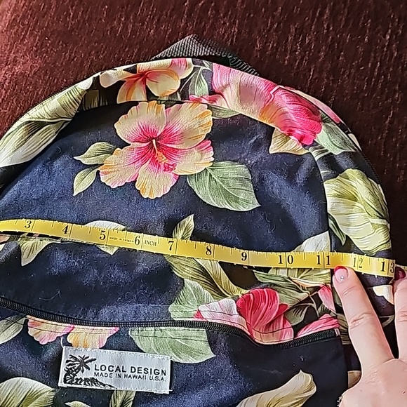 Hawaiian print backpack. Cotten, soft and light weight backpack - Picture 6 of 6
